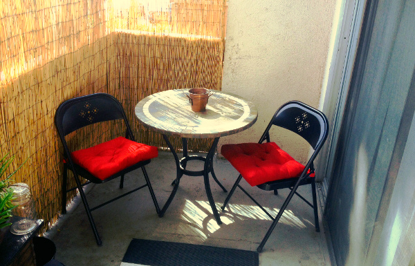 bistro patio table